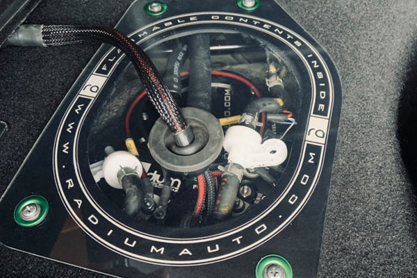 Tapa de Acceso a Bomba de Combustible Mazda FD RX7 Radium Engineering - Imagen 2