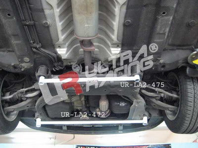 Barra Inferior Trasera 472 Ultra Racing para Hyundai Accent 06+ / Kia Rio 1.4