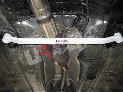 Barra Inferior Delantera Ultra Racing para Honda Accord 03-08 2D/4D 2.4