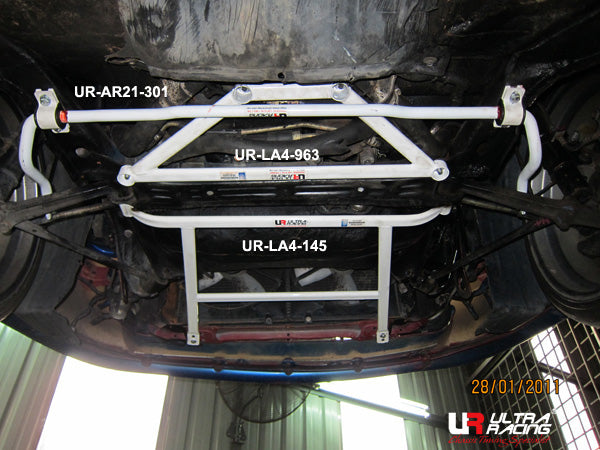 Barra de Refuerzo Delantera H 145 Ultra Racing para Toyota MR2 SW20 (91-99)