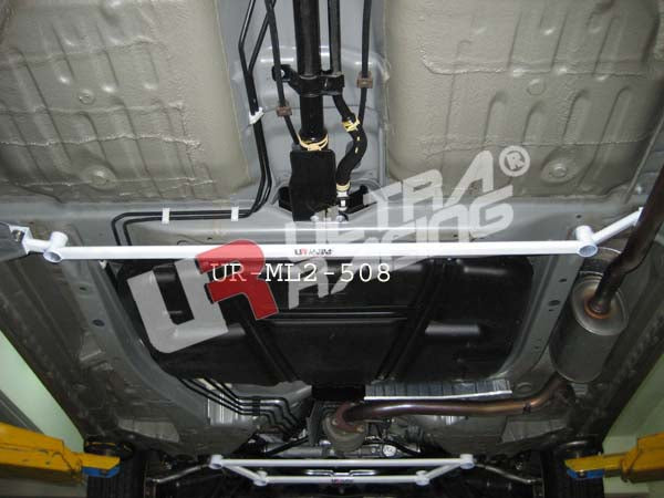 Barra de Refuerzo Inferior Central Ultra Racing para Honda Jazz/Fit 08+