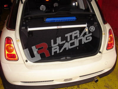 Barra de Torretas Trasera Superior Ultra Racing para Mini Cooper (S) R53/R55 1.6 01+