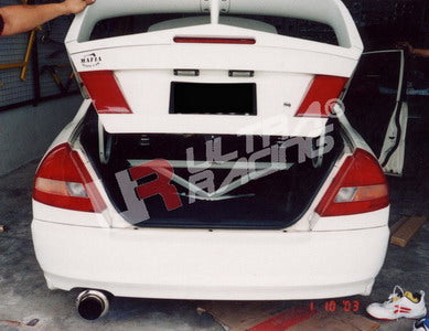 Barra de Torretas Trasera Superior Ultra Racing para Mitsubishi Lancer 96-99