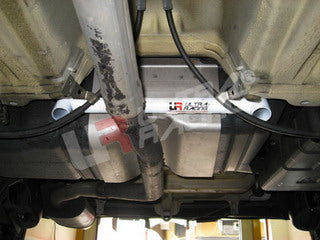 Barra Inferior Trasera Ultra Racing para Suzuki SX4 HB/Sedán