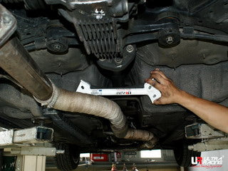 Refuerzo Inferior Central H 780 Ultra Racing para Toyota Supra MK IV 93-98