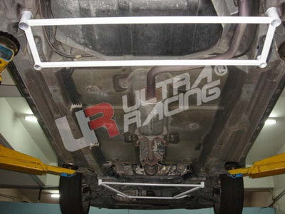 Barra Refuerzo Inferior Trasera Ultra Racing Mitsubishi Colt 05+ 3/5P