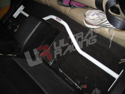 Barra de Refuerzo Ultra Racing para Hyundai Coupe 03-08