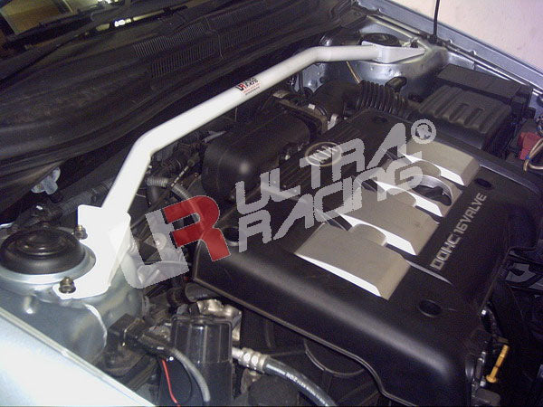 Barra de Torretas Superior Delantera Ultra Racing para Kia Cerato