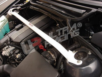 Barra de Torretas Delantera Ultra Racing para BMW Serie 3 E46