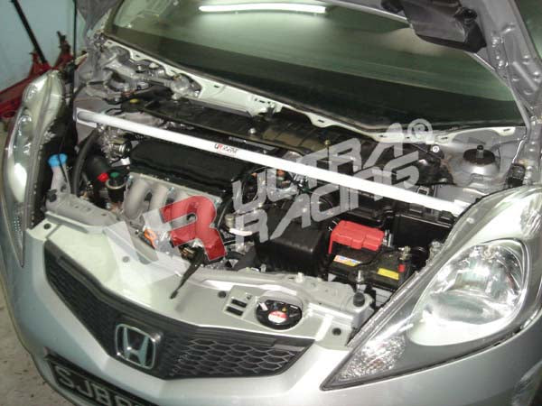 Barra de Torretas Delantera Superior Ultra Racing para Honda Jazz/Fit 08+