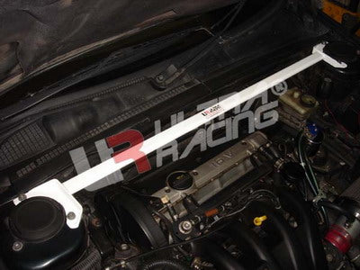 Barra de Torretas Superior Delantera Ultra Racing para Peugeot 406