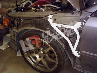 Refuerzos de Aletas Ultra Racing para Honda Accord 97-02 CF4/CL1