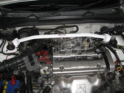 Barra de Torretas Superior Delantera Ultra Racing Honda Prelude 97-00 2.2/2.3