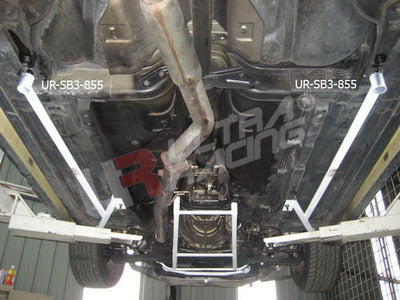 Barras Laterales / Inferiores Ultra Racing para Nissan S14 95-99