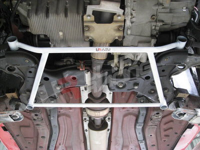 Barra Refuerzo Inferior Delantera Ultra Racing para Fiat Stilo 2.4