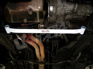 Barra Estabilizadora Inferior Delantera Ultra Racing VW Golf I
