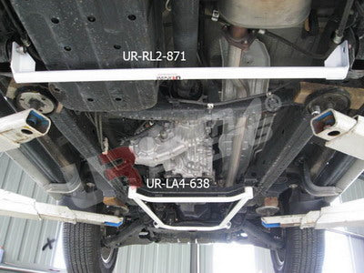 Barra de Refuerzo Delantera Ultra Racing Mitsubishi Pajero IO 09+ (Sport)