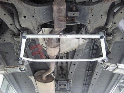 Barra Refuerzo Delantera H Ultra Racing Nissan Murano 2WD 06+