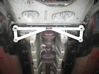Barra de Refuerzo Delantera Ultra Racing Renault Clio C 05+