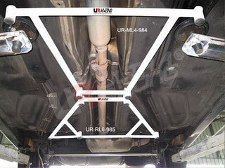 Refuerzo Inferior Central 984 Ultra Racing para VW Golf 2/3
