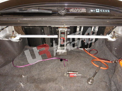Barra de Torretas Trasera Superior Ultra Racing para Mitsubishi Galant 87-93 VR4