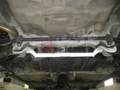 Barra Inferior Trasera Ultra Racing 1044 para Honda Integra 94-01 DC2