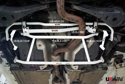 Barra Inferior Trasera 988 Ultra Racing para VW Golf 5 R32 / 6 R36