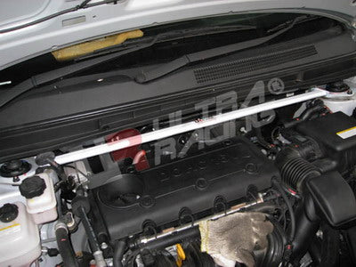 Barra de Torretas Delantera Superior 764 Ultra Racing para Kia Carens 06+
