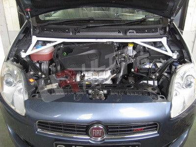 Barra de Torretas Delantera Ultra Racing Fiat Bravo 1.4 Turbo 07+