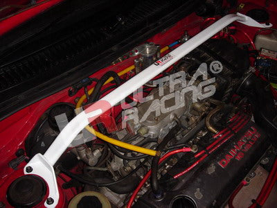 Barra de Torretas Delantera Superior Ultra Racing Daihatsu Charade G200 1.3 RHD