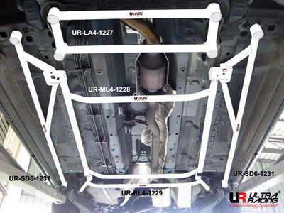 Barra Refuerzo Inferior Delantera Ultra Racing Nissan X Trail 2.0 08+