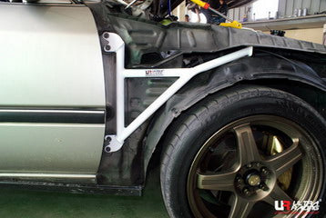 Soportes de Aleta Ultra Racing para Toyota Carina II 87-92 2.0