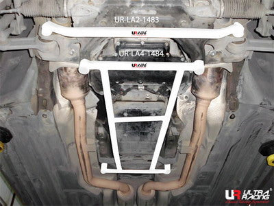 Barra de Refuerzo Delantera Ultra Racing Mercedes Clase E W211 03-06
