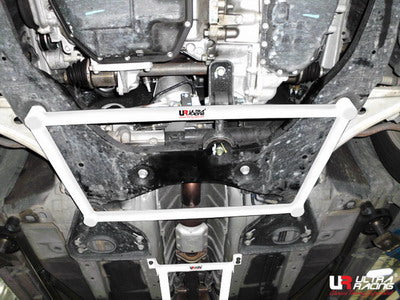 Barra de Refuerzo Delantera Ultra Racing Nissan Teana J32 (09+)