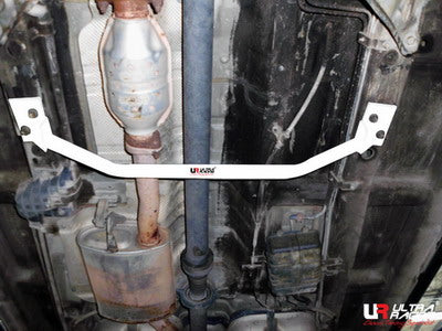 Barra Media Inferior 1741 Ultra Racing para Hyundai Santa Fe 07-12 CM 2.7