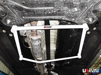 Barra Media Inferior 1733 Ultra Racing para Kia Sportage 10+ 2.0