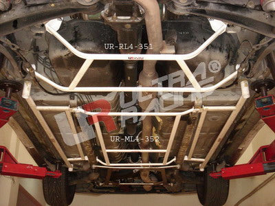 Barra Refuerzo Inferior Central Ultra Racing Mitsubishi Outlander 03-06