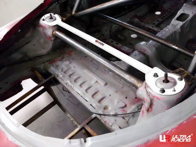 Barra de Torretas Trasera Superior 1531 Ultra Racing para Mazda RX7 FD 93-97