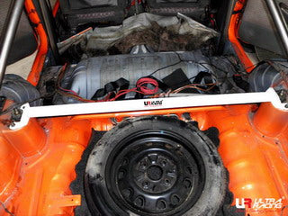 Barra de Torretas Trasera Superior Ultra Racing para Suzuki Swift 89-94