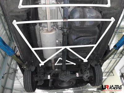 Barra de Refuerzo Trasera 1618 Ultra Racing Hyundai H1 07+ 2.5D