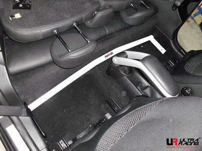 Barra Estabilizadora Ultra Racing 1646 para Mini Clubman 08+ 1.6T