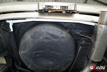 Barra de Torsión Trasera Ultra Racing para Toyota Carina II 87-92 2.0
