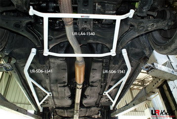 Barras Laterales Ultra Racing Toyota Carina II 87-92 2.0