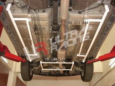 Barras Laterales Ultra Racing para Mitsubishi Outlander 03-06