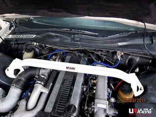 Barra de Torretas Delantera Superior Ultra Racing Toyota Chaser X90/100 (92-00)