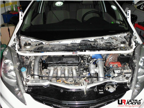 Barra de Torretas Delantera Superior Ultra Racing para Honda Jazz/Fit 08+ 1.3