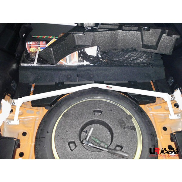 Barra de Torretas Trasera Superior Ultra Racing para Subaru Impreza WRX 4D 11+