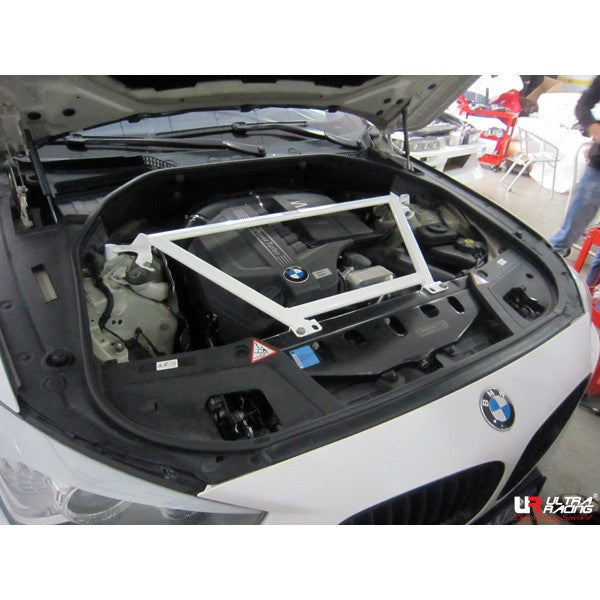 Barra de Torretas Superior Delantera Ultra Racing para BMW 5 GT 535 F07 09+
