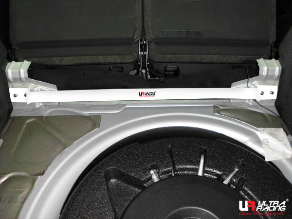 Barra de Torretas Trasera Superior 2089 Ultra Racing Audi TT 8N 98-06 1.8T