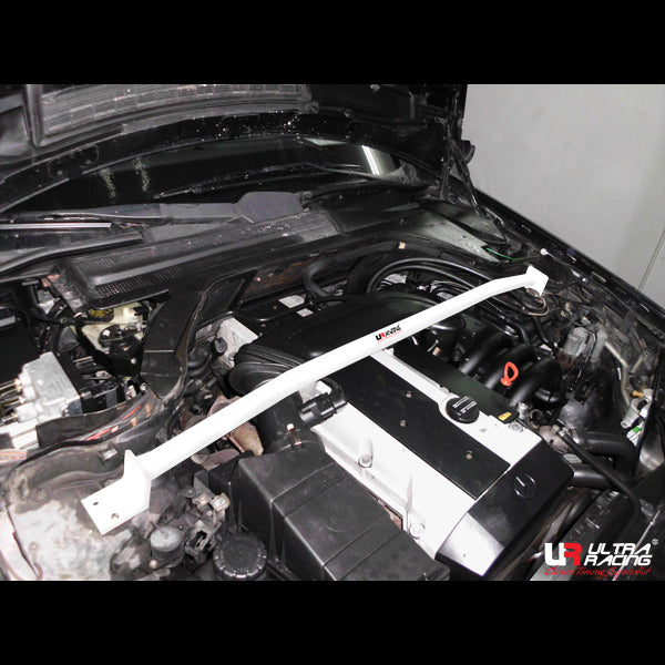 Barra de Torretas Superior Delantera Ultra Racing para Mercedes Clase S 91-98 W140 3.2